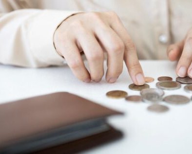 Лучшие статьи Лайфхакера в 2022 году, которые помогут экономить и зарабатывать