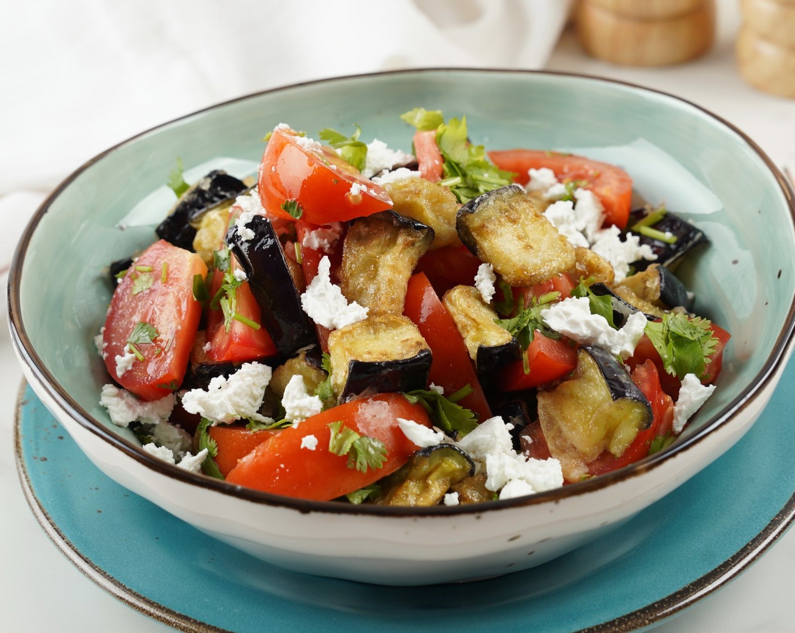 15 салатов из баклажанов, которые раскроют вкус овощей по-новому