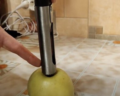 Как правильно сушить яблоки и хранить их