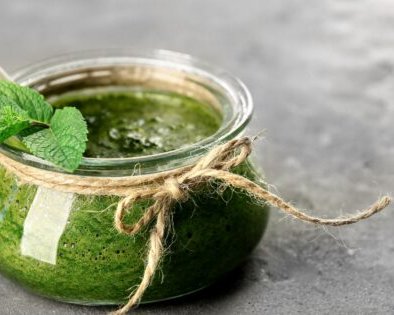 10 ароматных зелёных соусов к мясу, рыбе и овощам