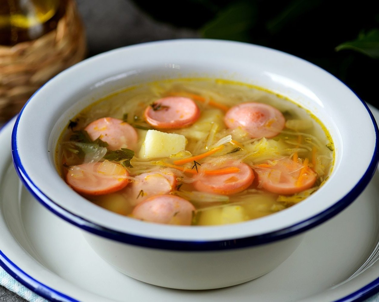 Что приготовить из сосисок: 20 простых рецептов