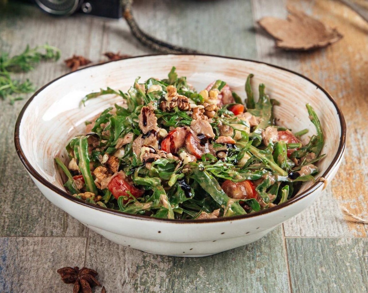 Что приготовить из руколы: салаты, закуски и даже суп