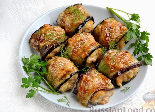 Как приготовить рулетики из баклажанов с орехами и чесноком