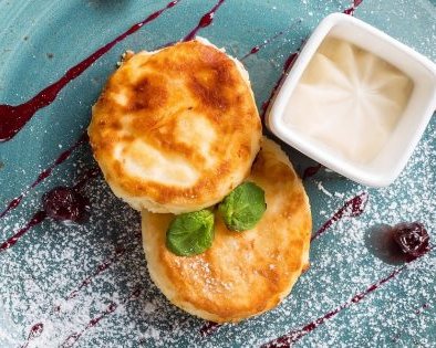 20 рецептов сырников из творога: классические и необычные варианты