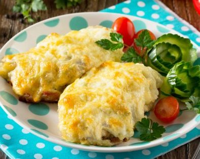 Как приготовить сочное мясо в духовке: 10 лучших рецептов