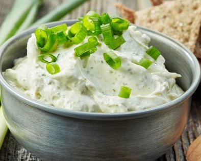 10 крутых салатов с сыром